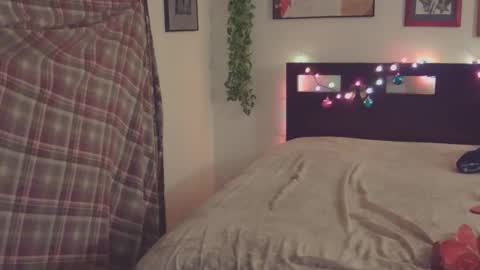 Trina Tushy Deluxe online show from 11/30/25, 12:36