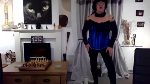 trinity1011 online show from 11/13/25, 06:56