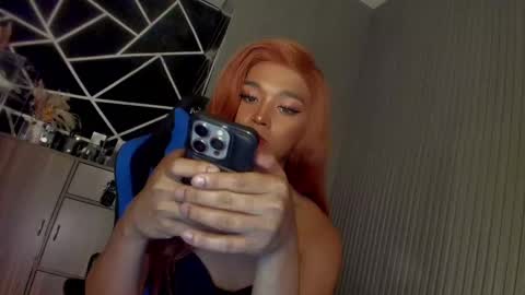 Snapshot of trinityfucksyou chatting on 02/10/25, 07:28 Ms Ella online show from 02/10/25, 07:28