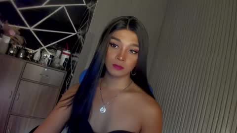 Snapshot of trinityfucksyou chatting on 02/17/25, 02:04 Ms Ella online show from 02/17/25, 02:04