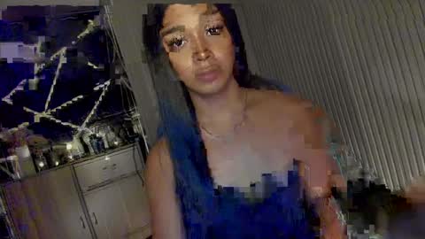 Snapshot of trinityfucksyou chatting on 03/09/25, 04:16 Ms Ella online show from 03/09/25, 04:16