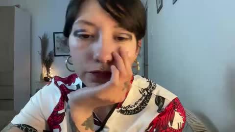 Snapshot of trinitysecrets chatting on 01/08/26, 07:38 trinitysecrets online show from 01/08/26, 07:38