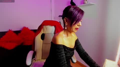 trinityy__ online show from 03/30/26, 08:21