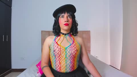 Snapshot of trinydoll chatting on 10/20/25, 12:38 Triny online show from 10/20/25, 12:38