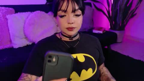 Val martinez  online show from 03/05/26, 12:06