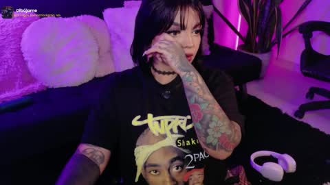 Val martinez  online show from 04/21/26, 02:51