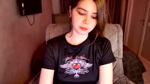 tripleprinces online show from 11/30/25, 03:16