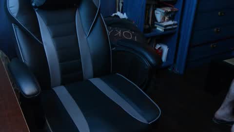 Snapshot of tripstocum chatting on 11/02/25, 02:19 FluideAmer online show from 11/02/25, 02:19