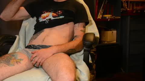 Snapshot of tripstocum chatting on 06/07/26, 02:37 FluideAmer online show from 06/07/26, 02:37
