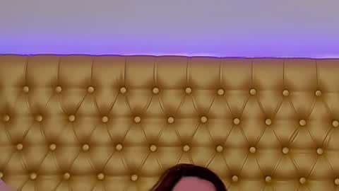 Mia online show from 04/11/26, 07:45