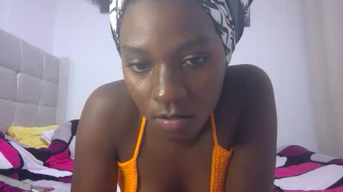 Snapshot of trishaelliee chatting on 04/29/26, 08:37 trishaelliee online show from 04/29/26, 08:37