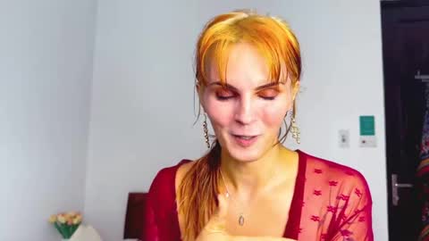 Snapshot of trista_arugula chatting on 05/12/26, 01:58 Trista online show from 05/12/26, 01:58
