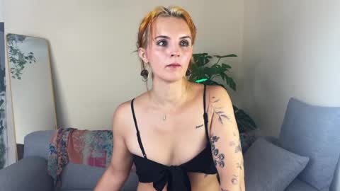 Snapshot of trista_arugula chatting on 06/01/26, 03:30 Trista online show from 06/01/26, 03:30