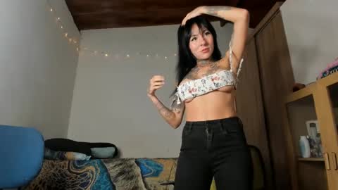 Tristan And Samara online show from 10/02/25, 09:33