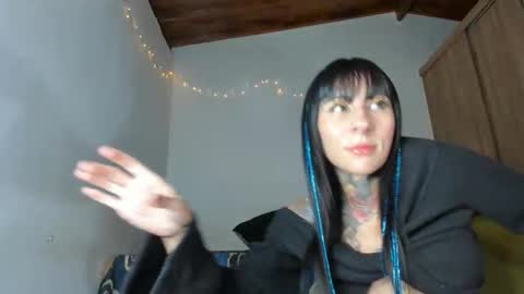 Tristan And Samara online show from 04/11/26, 01:10