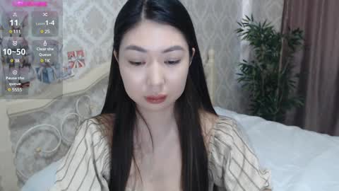 Aya online show from 01/11/25, 11:12