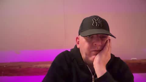 Triton online show from 03/11/26, 04:18