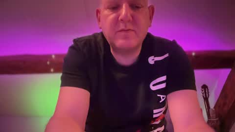 Triton online show from 04/21/26, 01:42