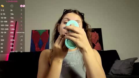 trixibell online show from 10/03/25, 04:20