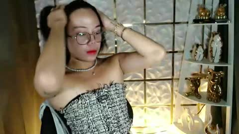 trixie_foxslut online show from 04/04/26, 11:51