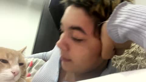 Snapshot of trixie_tangg chatting on 01/11/25, 03:23 Kitty online show from 01/11/25, 03:23