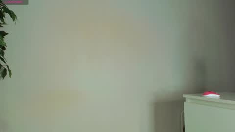 Trixie Taylor online show from 04/23/26, 07:27