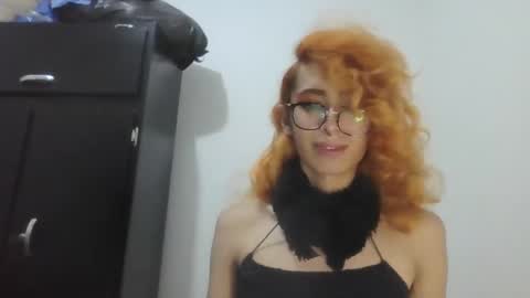 Snapshot of trixy_roses chatting on 01/30/25, 12:07 Trixy Rose online show from 01/30/25, 12:07