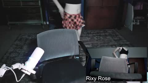 RixyRose online show from 10/17/25, 01:42