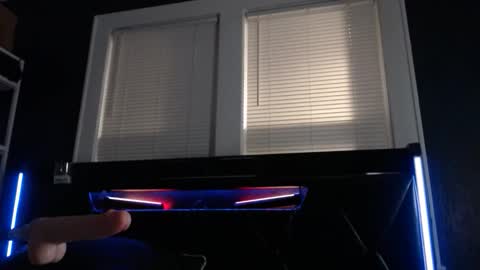 Trmdstrong online show from 10/20/25, 04:35