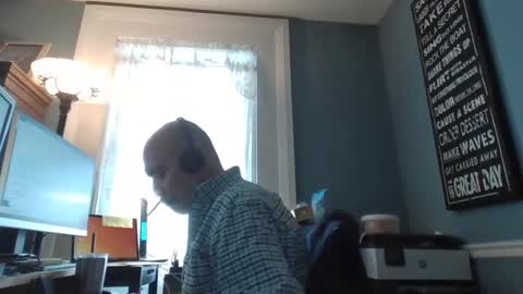 Snapshot of trodgers136 chatting on 01/21/25, 06:55 TRodgers online show from 01/21/25, 06:55