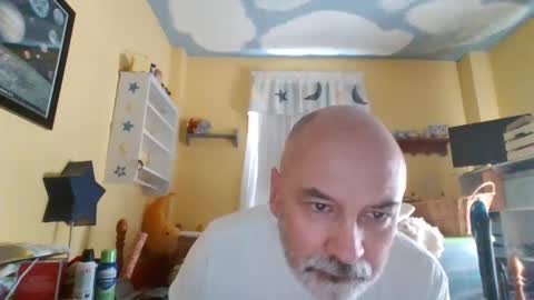 Snapshot of trodgers136 chatting on 02/22/25, 05:35 TRodgers online show from 02/22/25, 05:35
