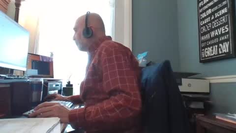 Snapshot of trodgers136 chatting on 02/24/25, 04:04 TRodgers online show from 02/24/25, 04:04