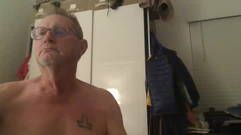 Troffer online show from 10/31/25, 02:01