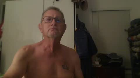 Troffer online show from 11/19/25, 01:38