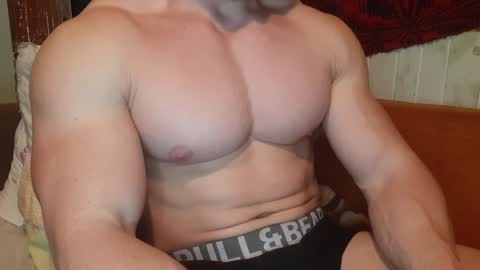 Snapshot of troncq chatting on 02/01/25, 05:16 Troncq online show from 02/01/25, 05:16