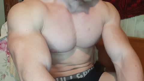 Snapshot of troncq chatting on 02/02/25, 03:17 Troncq online show from 02/02/25, 03:17