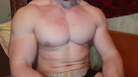 Snapshot of troncq chatting on 02/21/25, 07:32 Troncq online show from 02/21/25, 07:32