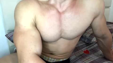 Snapshot of troncq chatting on 09/09/25, 05:07 Troncq online show from 09/09/25, 05:07