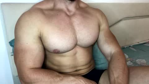 Snapshot of troncq chatting on 10/02/25, 01:07 Troncq online show from 10/02/25, 01:07