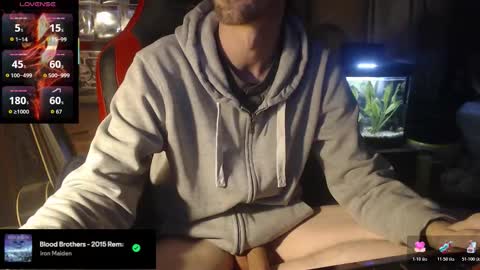 trooper0690 online show from 11/11/25, 06:08