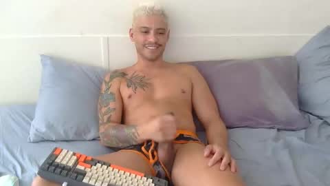 Archie Torres online show from 01/10/26, 06:04