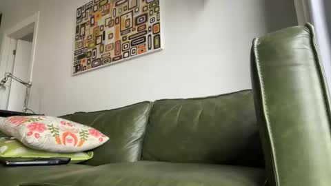 tropicalmann2002 online show from 05/10/26, 10:20