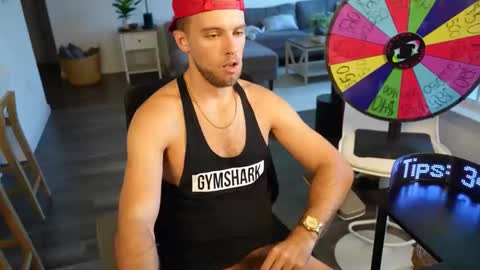 Troy Green online show from 10/08/25, 09:45