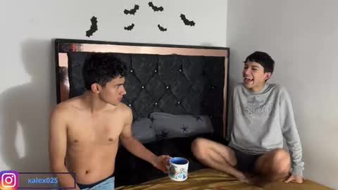 troye_lex online show from 11/22/25, 08:30