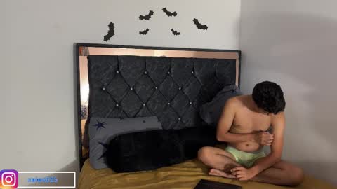 troye_lex online show from 11/23/25, 08:52