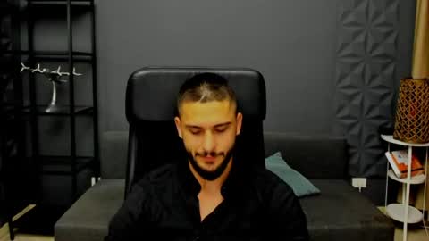 Snapshot of troywade chatting on 07/02/26, 04:07 TroyWade online show from 07/02/26, 04:07