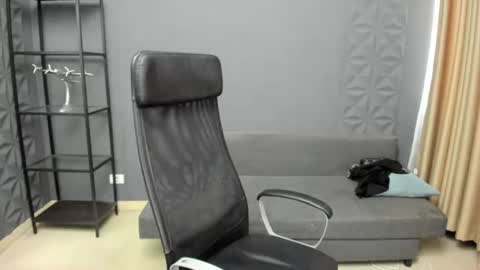 Snapshot of troywade chatting on 07/20/26, 04:16 TroyWade online show from 07/20/26, 04:16