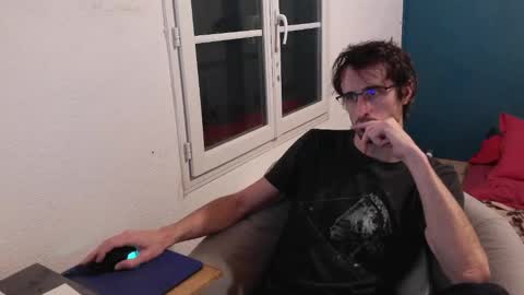 Snapshot of trucdeoufouf chatting on 01/19/25, 06:21 trucdeoufouf online show from 01/19/25, 06:21