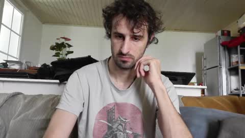 Snapshot of trucdeoufouf chatting on 02/02/25, 10:02 trucdeoufouf online show from 02/02/25, 10:02