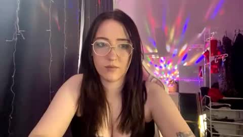 Amelia online show from 10/16/25, 11:00